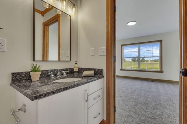 2453 Ryan Road, Heath, OH 43056