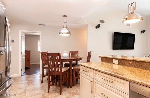 718 107th AVE N, Naples, FL 34108