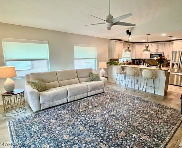 718 107th AVE N, Naples, FL 34108