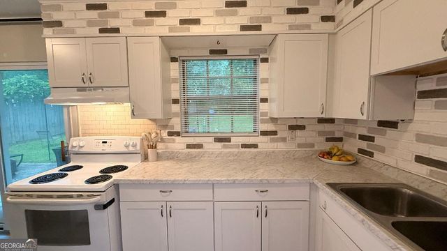5001 Park Lane NW, Kennesaw, GA 30144