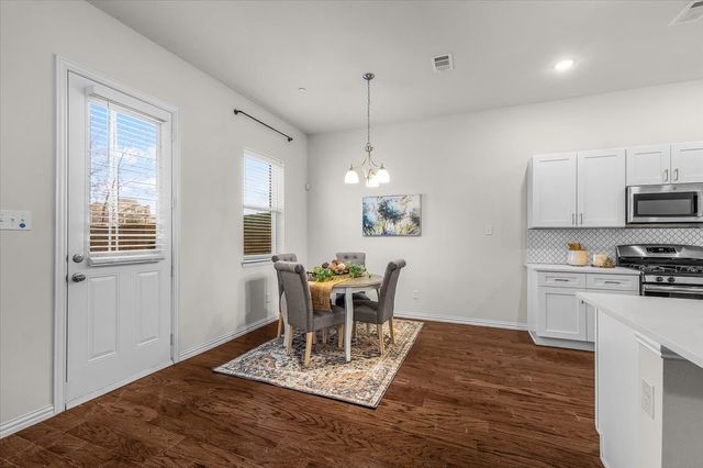 2000 Bethlehem Street, Irving, TX 75061