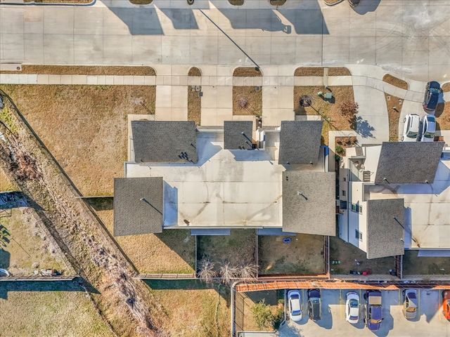 2000 Bethlehem Street, Irving, TX 75061