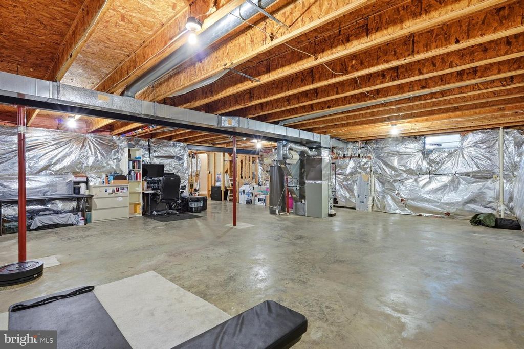Image 36 of property listing at 2402 HIGHTEE CT, Crofton, MD 21114