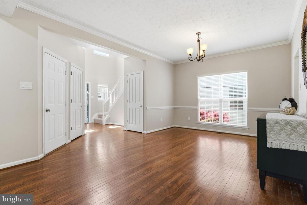 Image 8 of property listing at 2402 HIGHTEE CT, Crofton, MD 21114