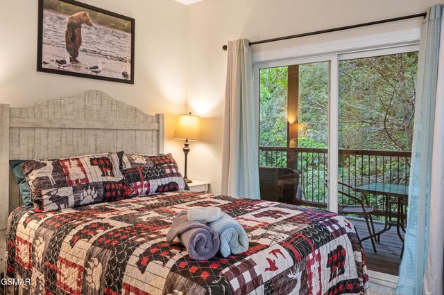 510 Hemlock Street, Gatlinburg, TN 37738