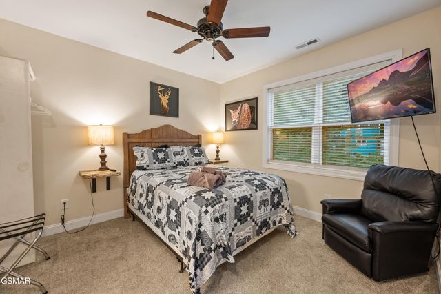 510 Hemlock Street, Gatlinburg, TN 37738