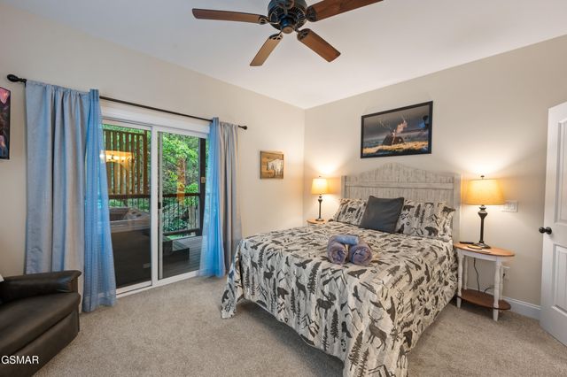 510 Hemlock Street, Gatlinburg, TN 37738