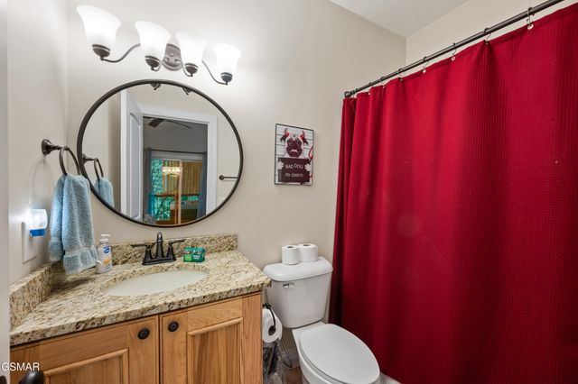 510 Hemlock Street, Gatlinburg, TN 37738