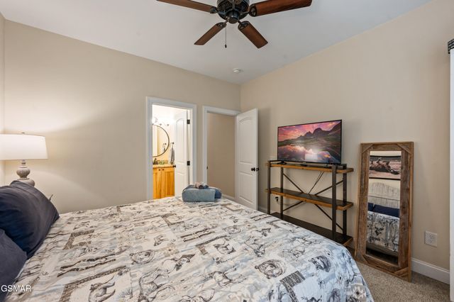 510 Hemlock Street, Gatlinburg, TN 37738