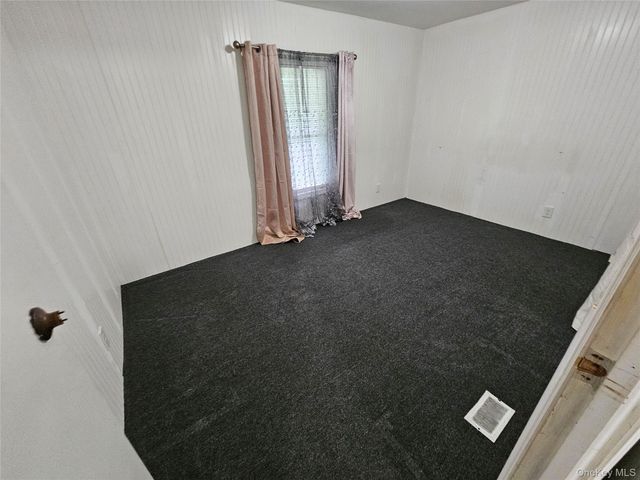 1964-106 River Road 106, Calverton, NY 11933