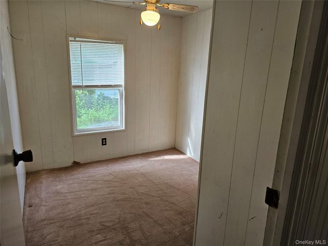 1964-106 River Road 106, Calverton, NY 11933