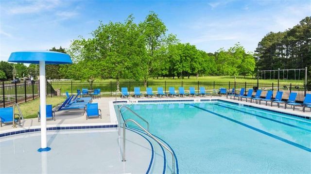 490 Beachview Road, Hampton, GA 30228