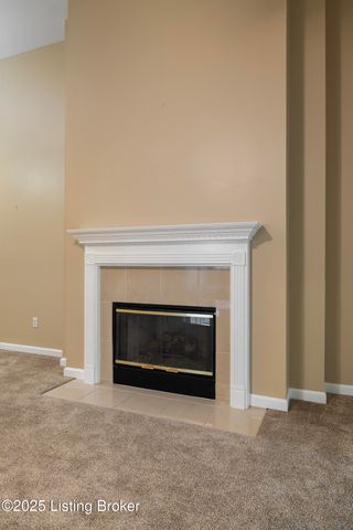 1309 Bent Willow Ln, Louisville, KY 40214