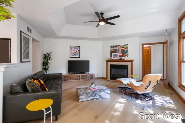 7181 River Glen Drive, Caledonia, MI 49316