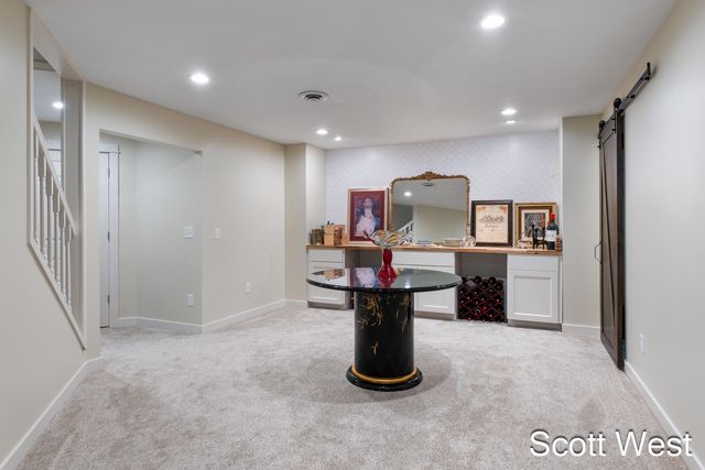 7181 River Glen Drive, Caledonia, MI 49316