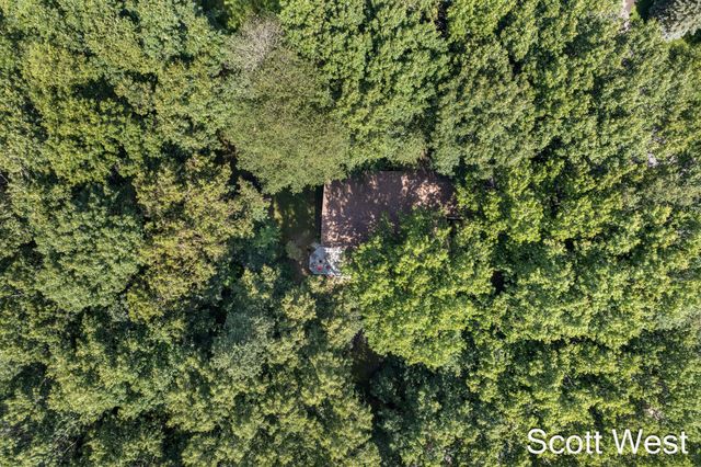 7181 River Glen Drive, Caledonia, MI 49316