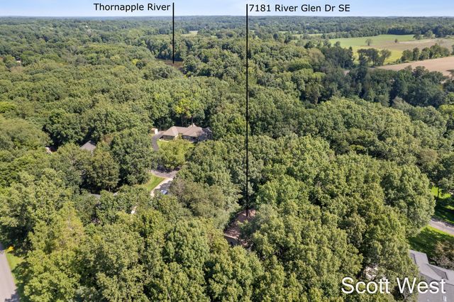 7181 River Glen Drive, Caledonia, MI 49316