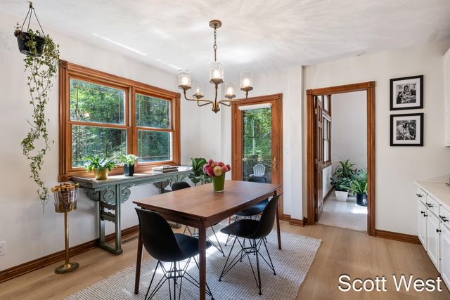 7181 River Glen Drive, Caledonia, MI 49316