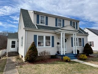 12 Avery Street, Stonington, CT 06379