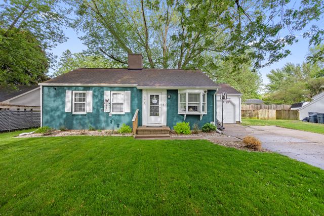 3425 Cambridge Avenue, Jackson, MI 49203