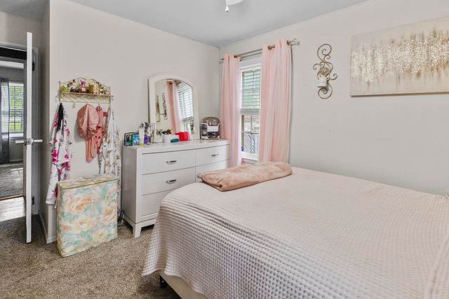3425 Cambridge Avenue, Jackson, MI 49203