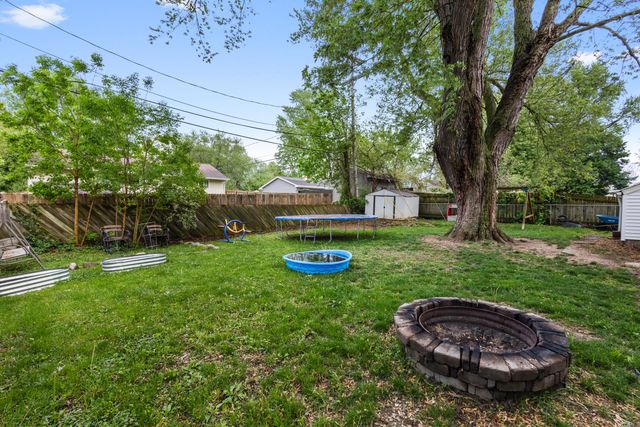 3425 Cambridge Avenue, Jackson, MI 49203
