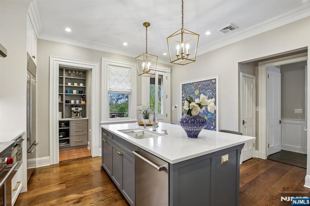 335 Upper Mountain Avenue, Montclair, NJ 07043