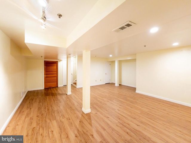 404 N LAFAYETTE RD, Metuchen, NJ 08840