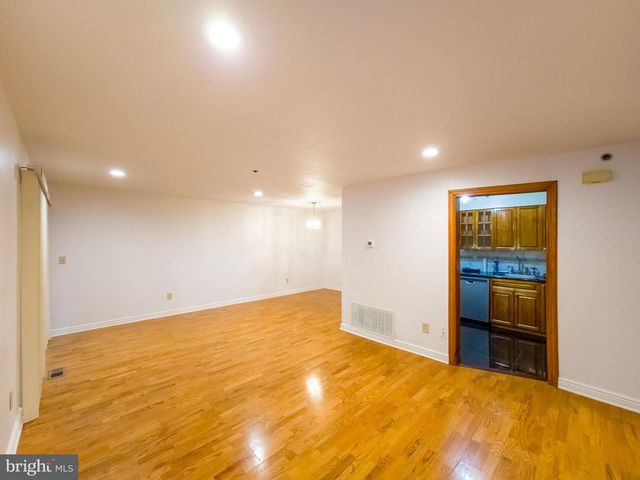 404 N LAFAYETTE RD, Metuchen, NJ 08840