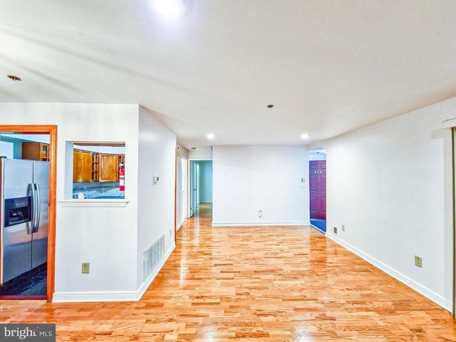 404 N LAFAYETTE RD, Metuchen, NJ 08840