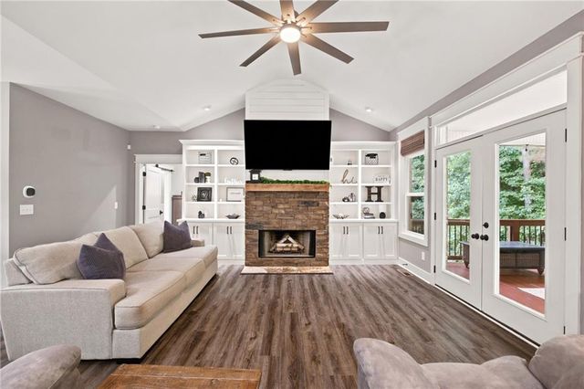 580 Old Yorkville Road, Dallas, GA 30157