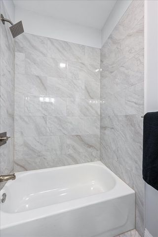 4161 S Wells Street, Chicago, IL 60609