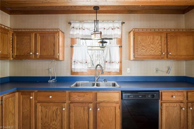 1295 Old Highway 29, Thomasville, NC 27360