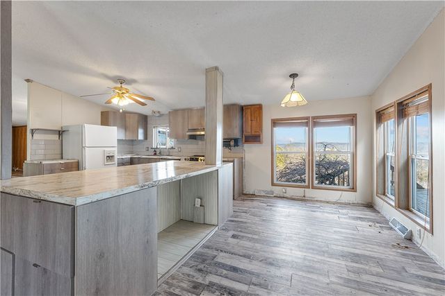 3356 County Road 425, Berryville, AR 72616