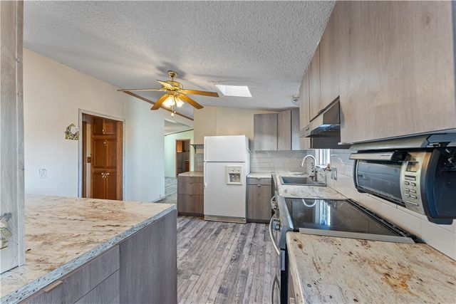 3356 County Road 425, Berryville, AR 72616