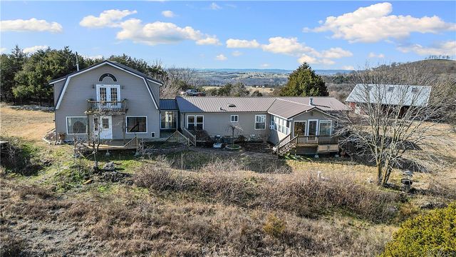 3356 County Road 425, Berryville, AR 72616