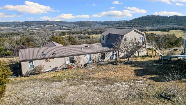 3356 County Road 425, Berryville, AR 72616