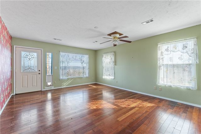 3356 County Road 425, Berryville, AR 72616