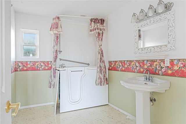 3356 County Road 425, Berryville, AR 72616