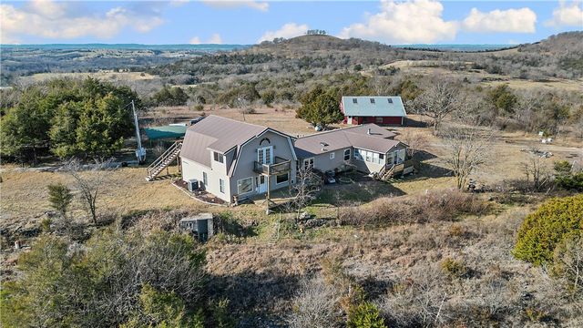 3356 County Road 425, Berryville, AR 72616