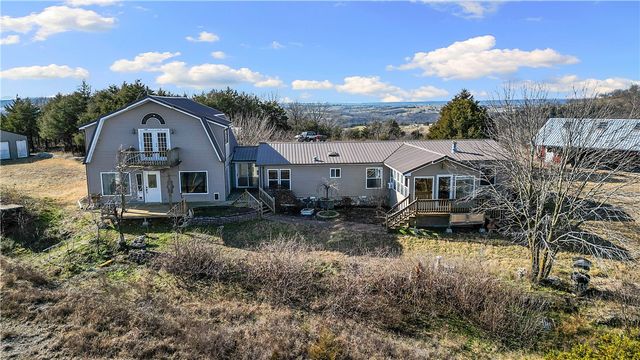 3356 County Road 425, Berryville, AR 72616