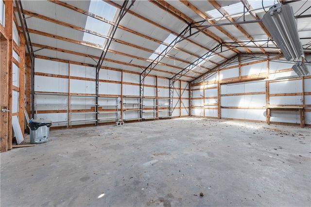 3356 County Road 425, Berryville, AR 72616