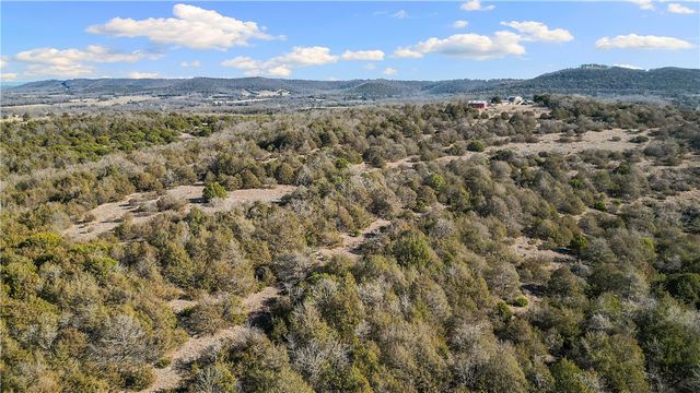 3356 County Road 425, Berryville, AR 72616