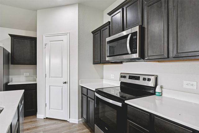 844 Jett Drive, Ferris, TX 75125