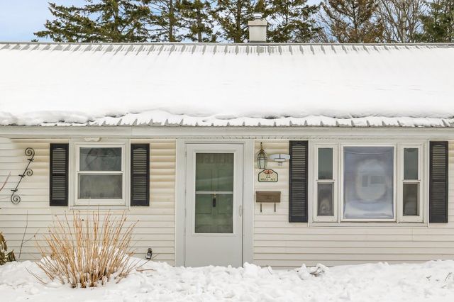 22 Mills Avenue, South Burlington, VT 05403