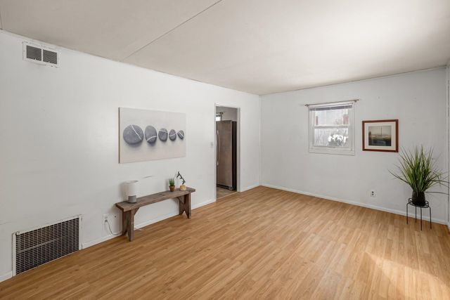 22 Mills Avenue, South Burlington, VT 05403