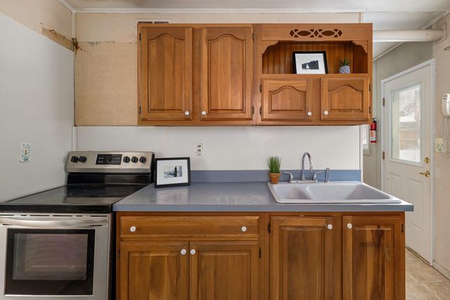 22 Mills Avenue, South Burlington, VT 05403