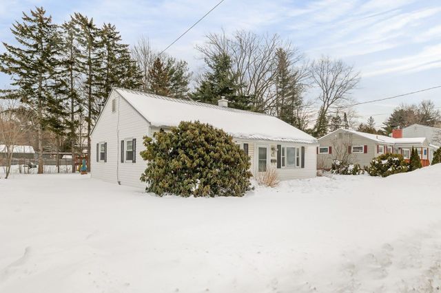 22 Mills Avenue, South Burlington, VT 05403