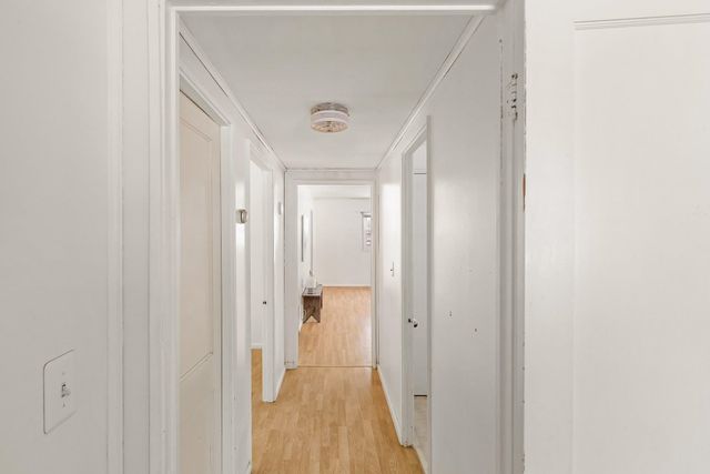 22 Mills Avenue, South Burlington, VT 05403