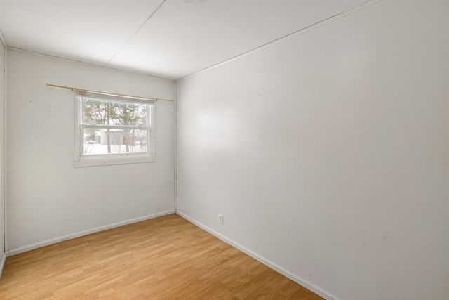 22 Mills Avenue, South Burlington, VT 05403